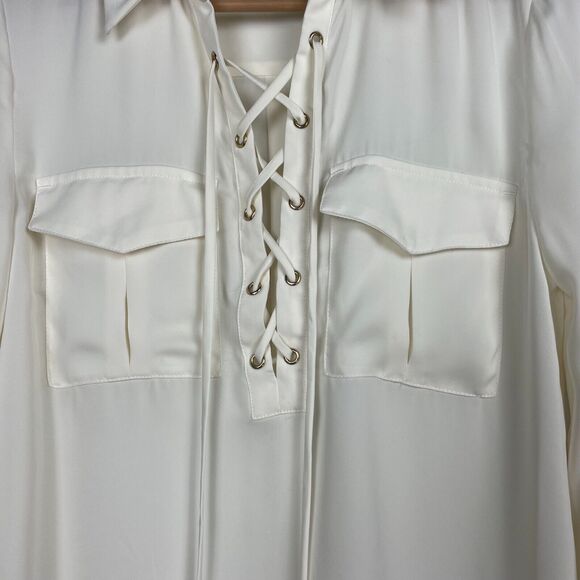 L'Academie Lace Up Front Blouse Size XS Ivory Cream Silky Satin Neutral Top - Picture 3 of 13